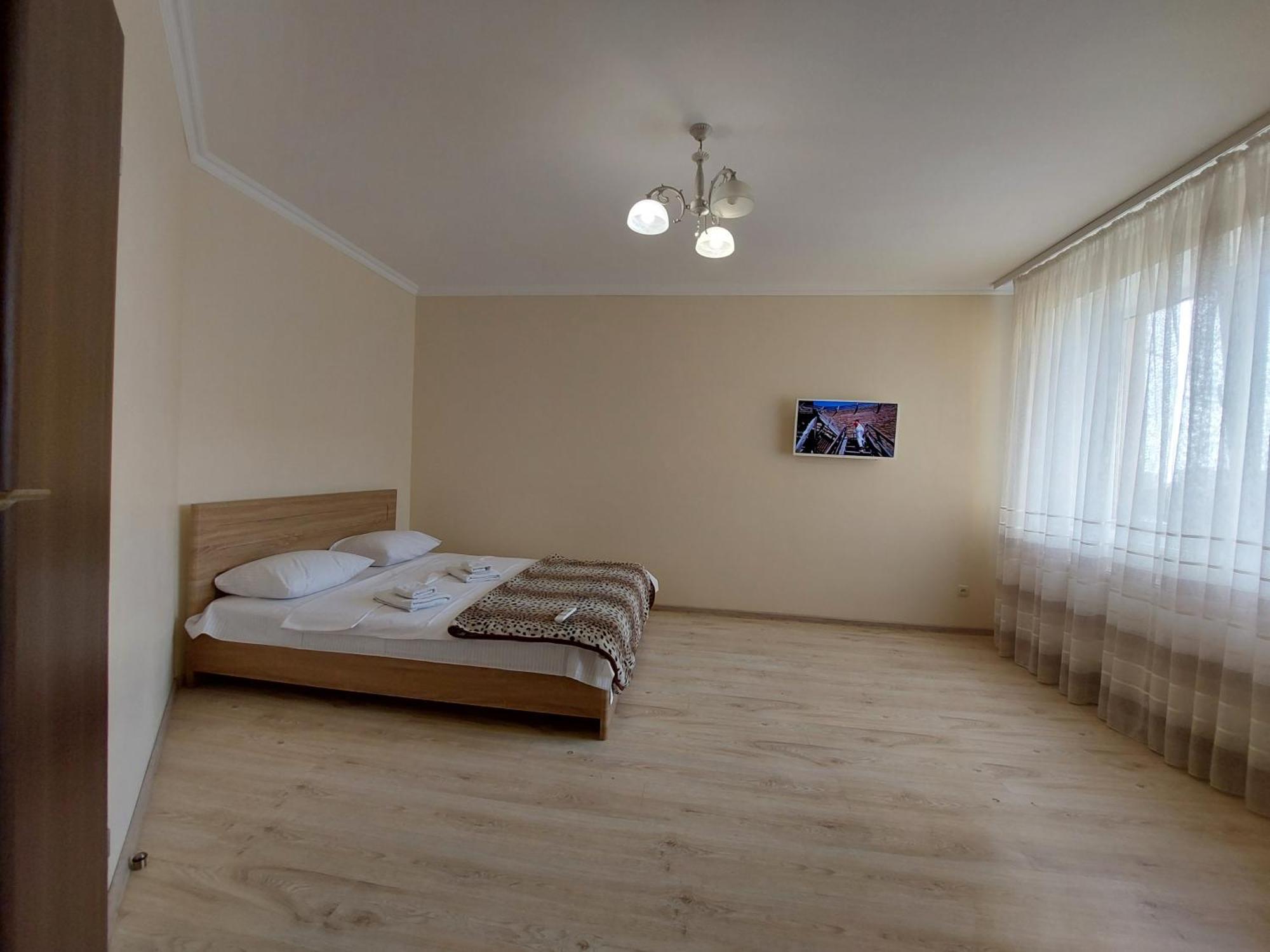 Романтичні Апартаменти У Центрі Lutsk Exterior photo